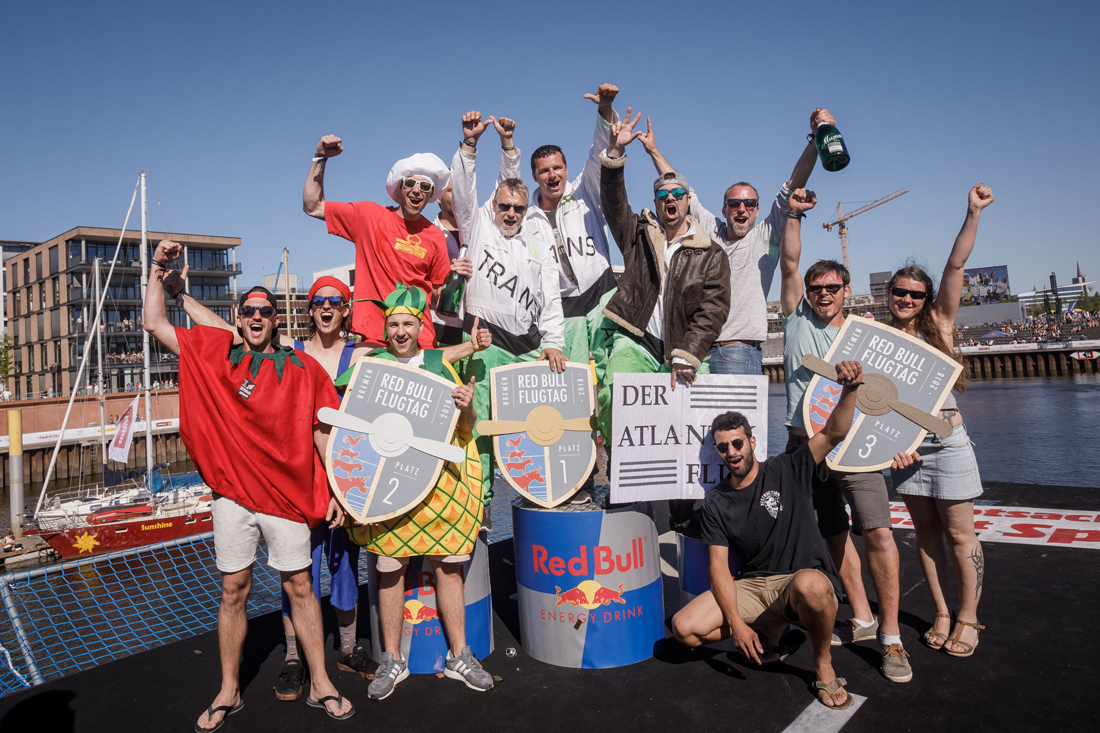 Die Sieger vom Red Bull Flugtag in der Überseestadt