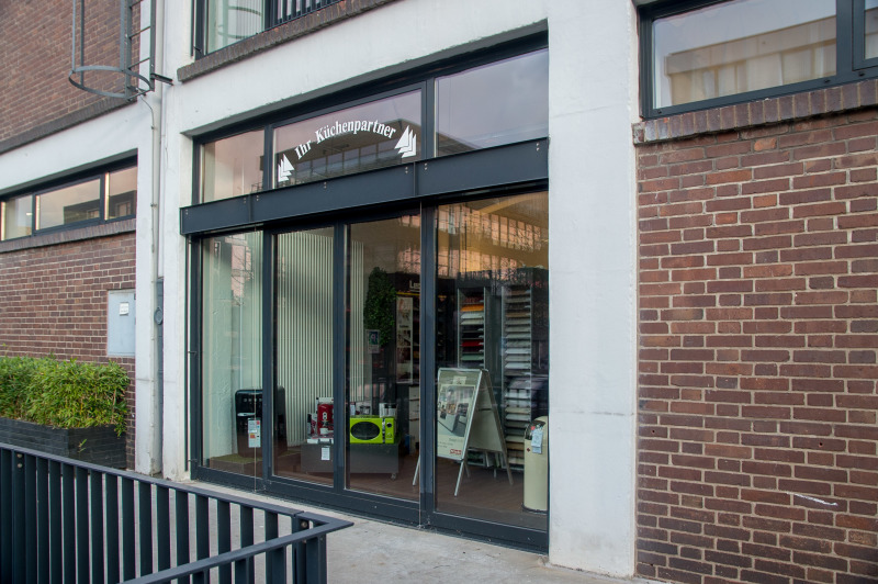 Eingangsbereich Küchenstudio Depping Konsul-Smidt-Str. Eingangsbereich Küchenstudio Depping Konsul-Smidt-Str.