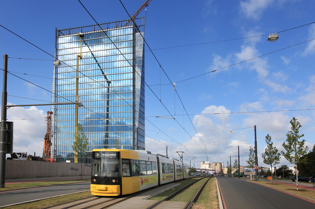 Der WeserTower am Eingang zur Überseestadt