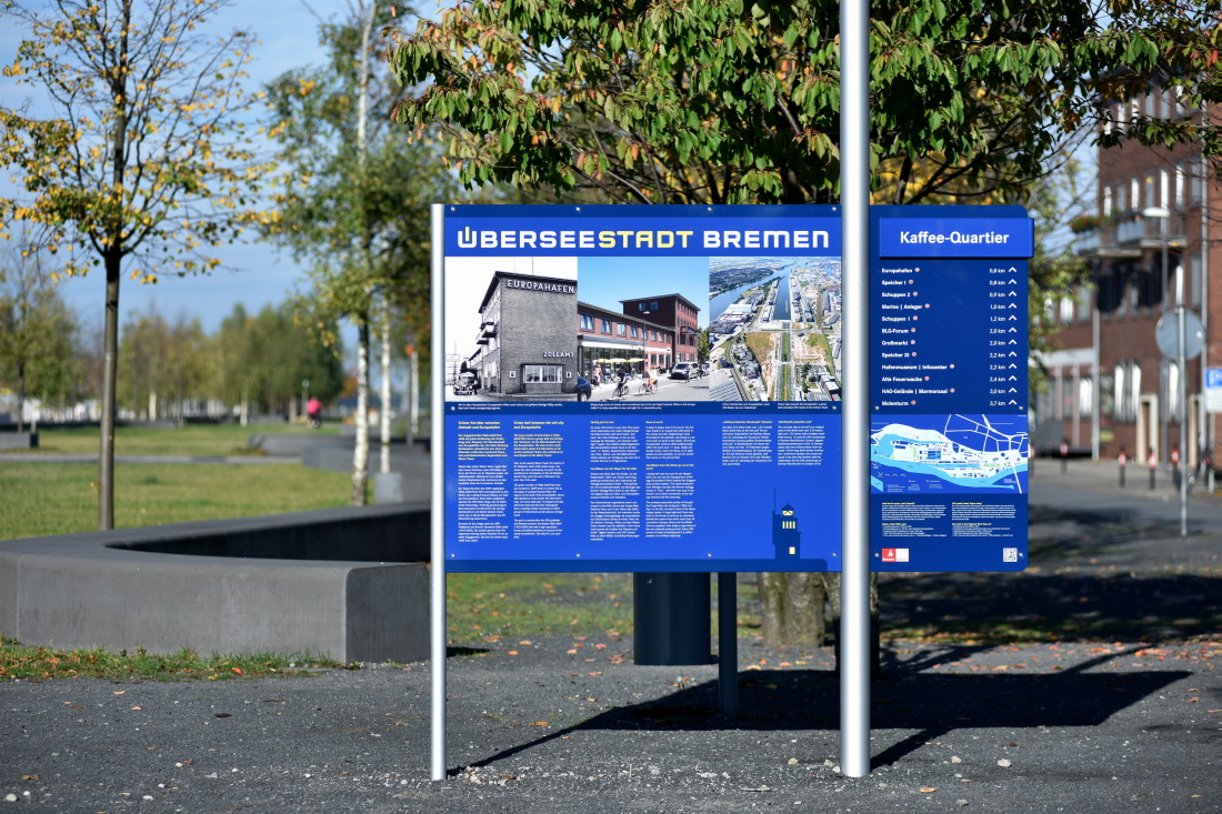 Informationstafel in der Überseestadt Informationstafel in der Überseestadt