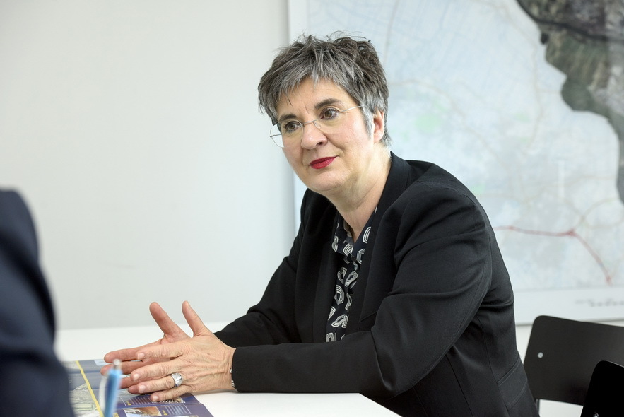 Senatsbaudirektorin Prof. Dr. Iris Reuther Senatsbaudirektorin Prof. Dr. Iris Reuther