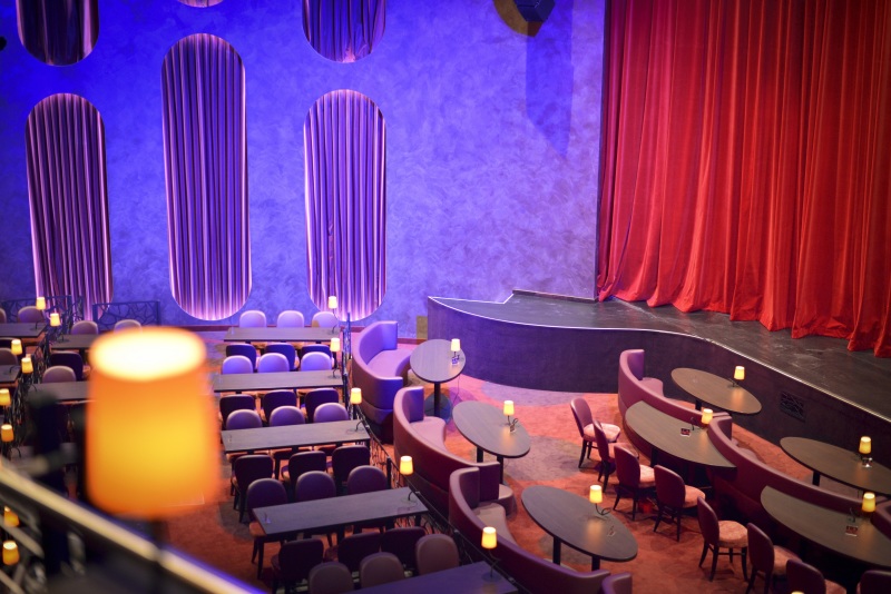 GOP Varieté Theater: Renommierte Größen der Artistik-Szene und angesagte Newcomer bringen moderne Varieté-Kunst auf die Bühne. GOP Varieté Theater: Renommierte Größen der Artistik-Szene und angesagte Newcomer bringen moderne Varieté-Kunst auf die Bühne.