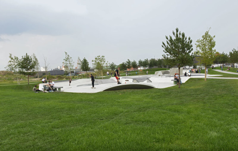 Der Überseepark mit Skateanlage Der Überseepark mit Skateanlage