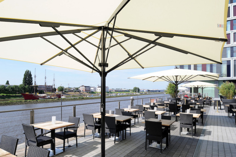 Terrasse vom Restaurant Blaufeuer Terrasse vom Restaurant Blaufeuer