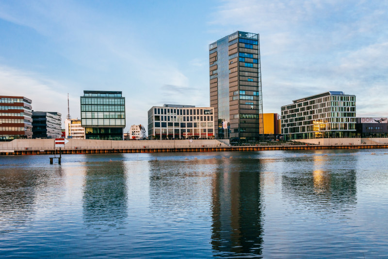 Weser-Quartier mit Weser Tower in der Überseestadt Bremen