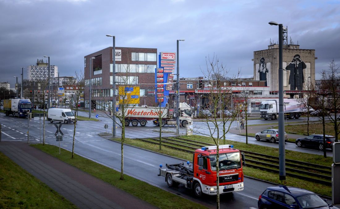 Hochbunker an der Hans-Böckler-Straße in der Überseestadt 