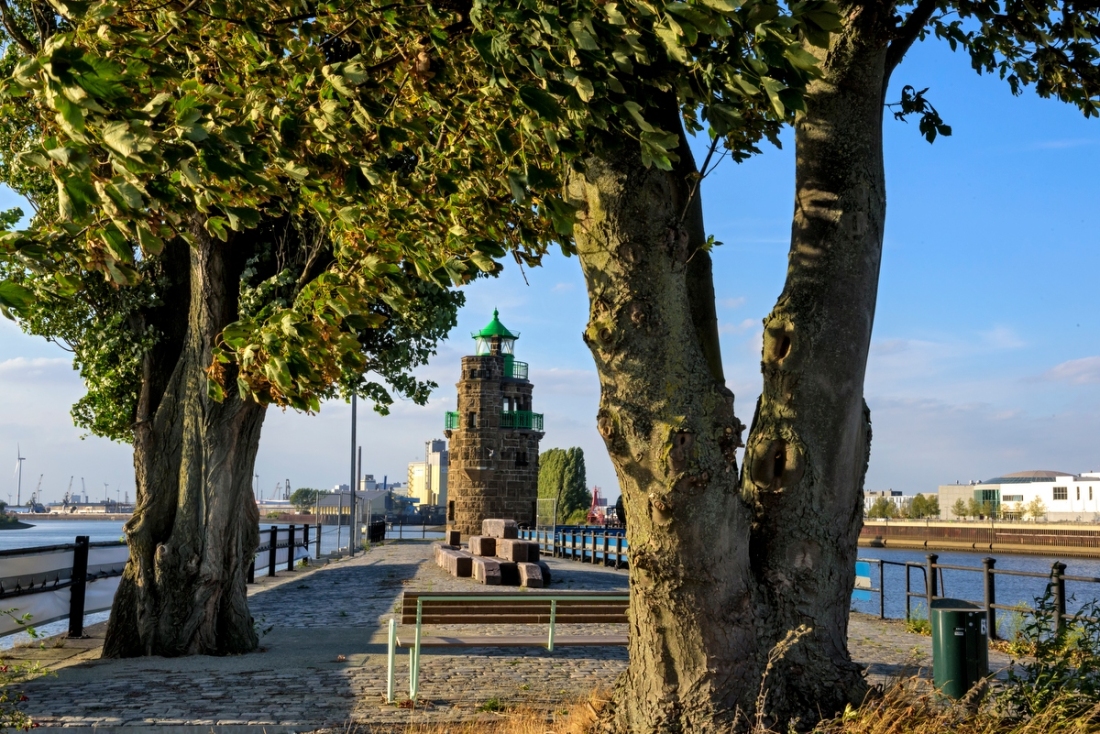 Pier tower at Waller Sand beach park, September 2018